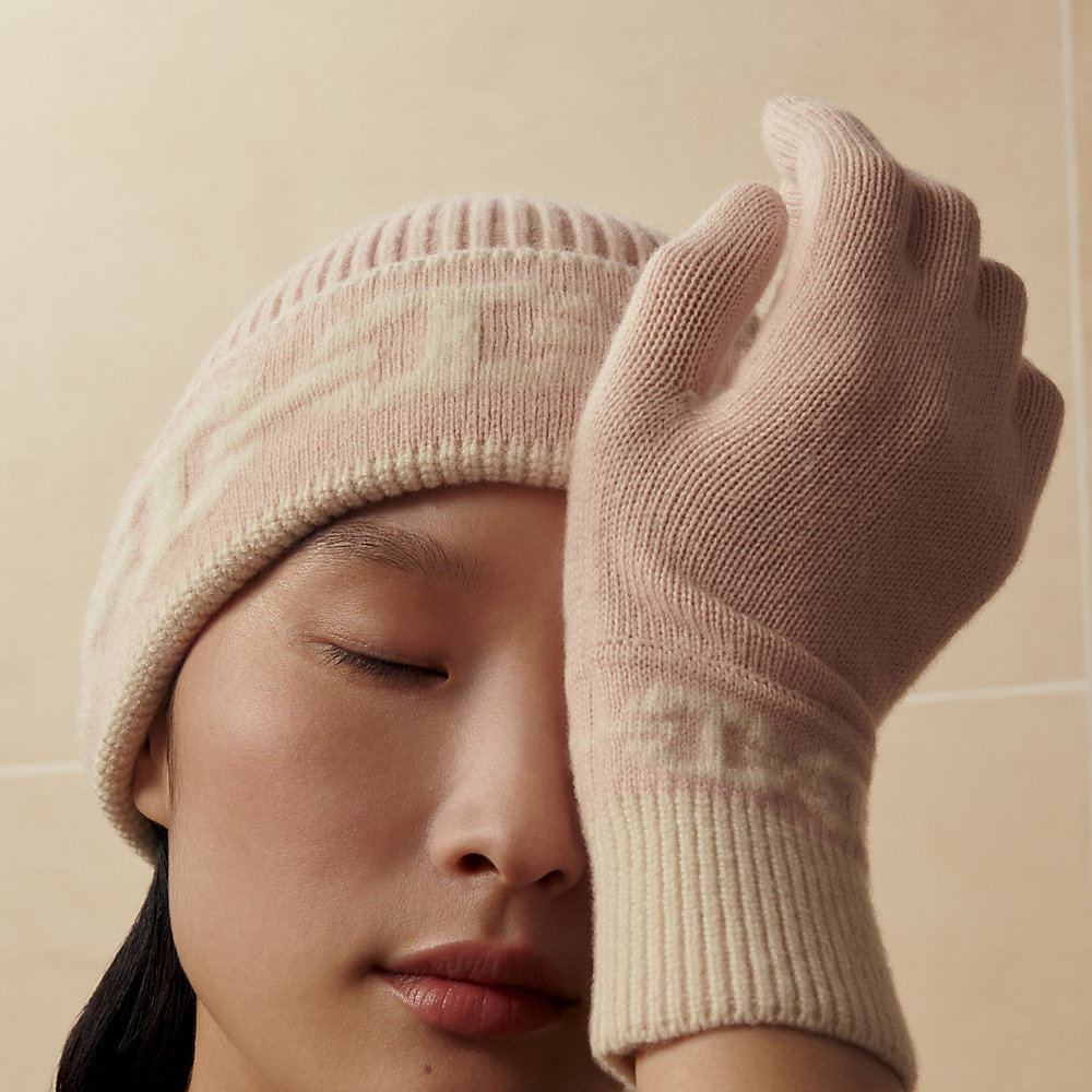 a heavn ☆ dress + ☆ beanie Hermes Heaven Beanie – Justin Reed
